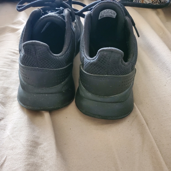 Adidas - Picture 4 of 4